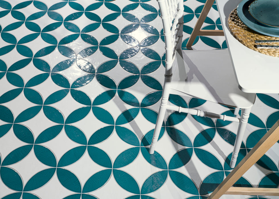Bedrosians - Legacy 6.5" x 6.5" Glossy Kite Porcelain Tile - White Installed