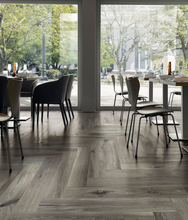 Elysium - Planches 8 in. x 48 in. Porcelain Tile - Perle floor installation