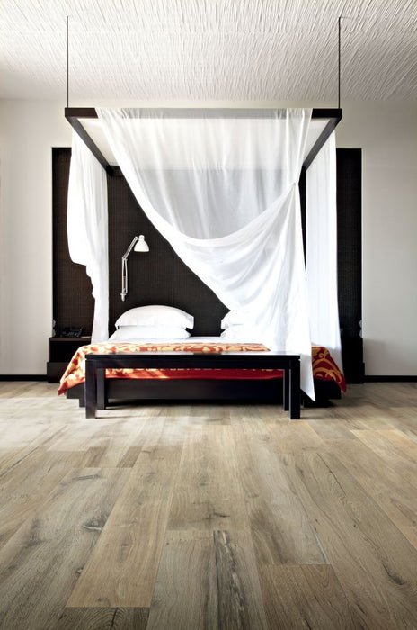 Elysium - Planches 8 in. x 48 in. Porcelain Tile - Miel floor installation