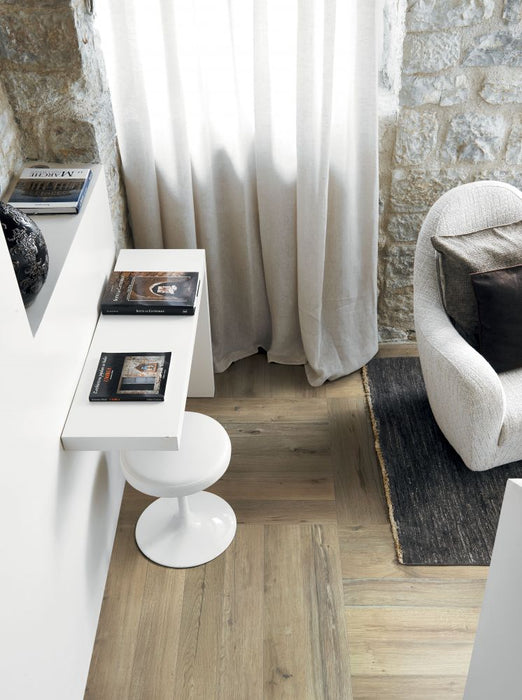 Elysium - Planches 6 in. x 48 in. Porcelain Tile - Miel floor installation