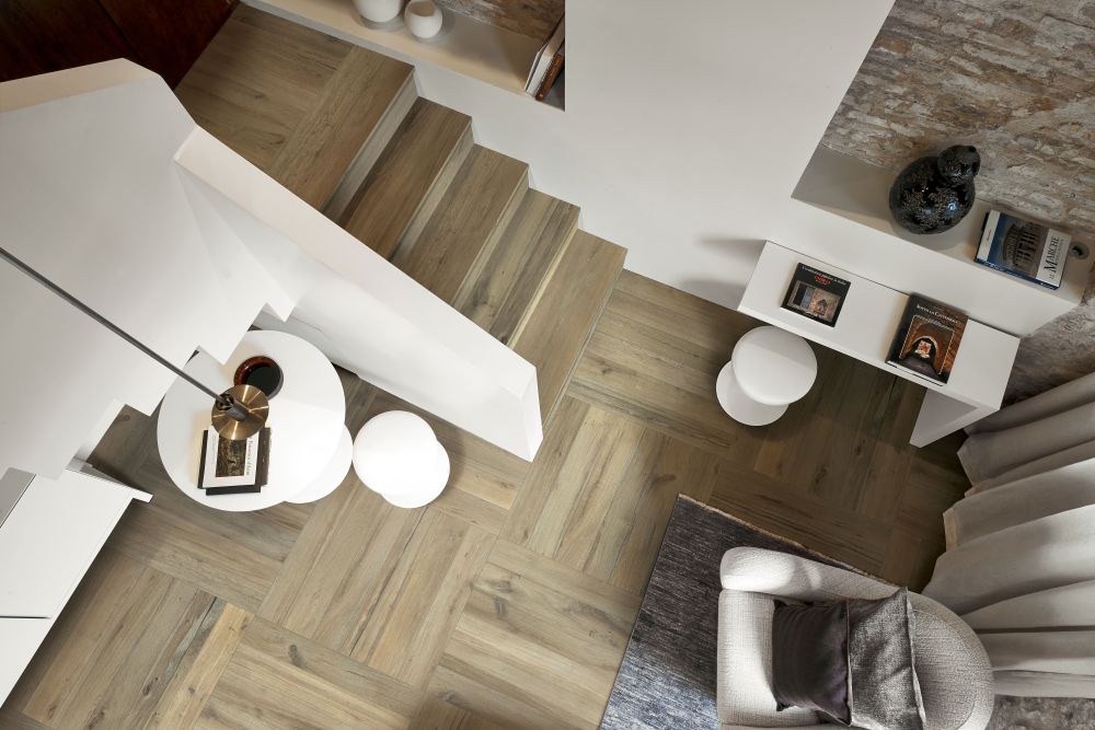 Elysium - Planches 6 in. x 48 in. Porcelain Tile - Miel floor installation