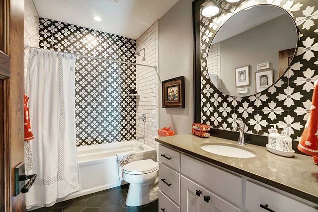 MSI - Kenzzi 8 in. x 8 in. Porcelain Tile Collection - Kasbah Bathroom Install