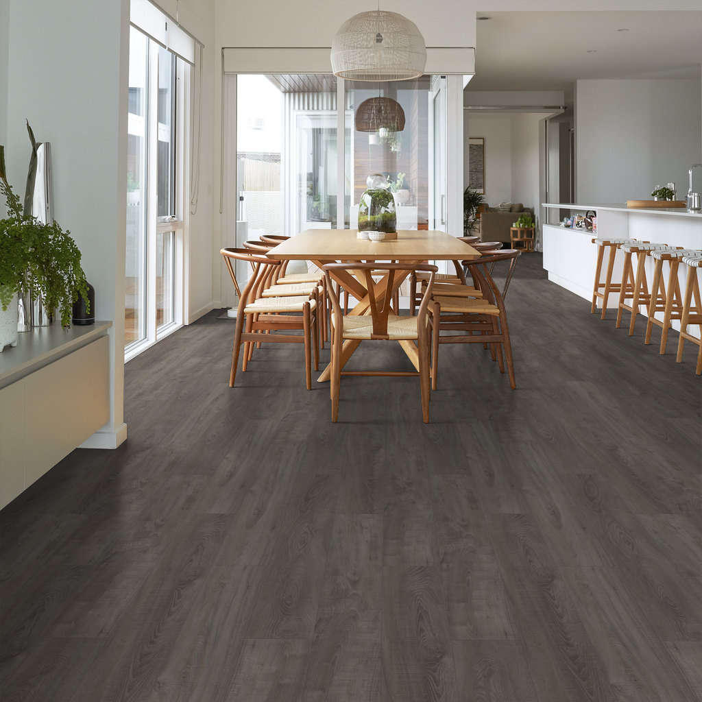 Shaw - Pantheon HD Plus LVP 7 in. x 48 in. - Temporale floor installation