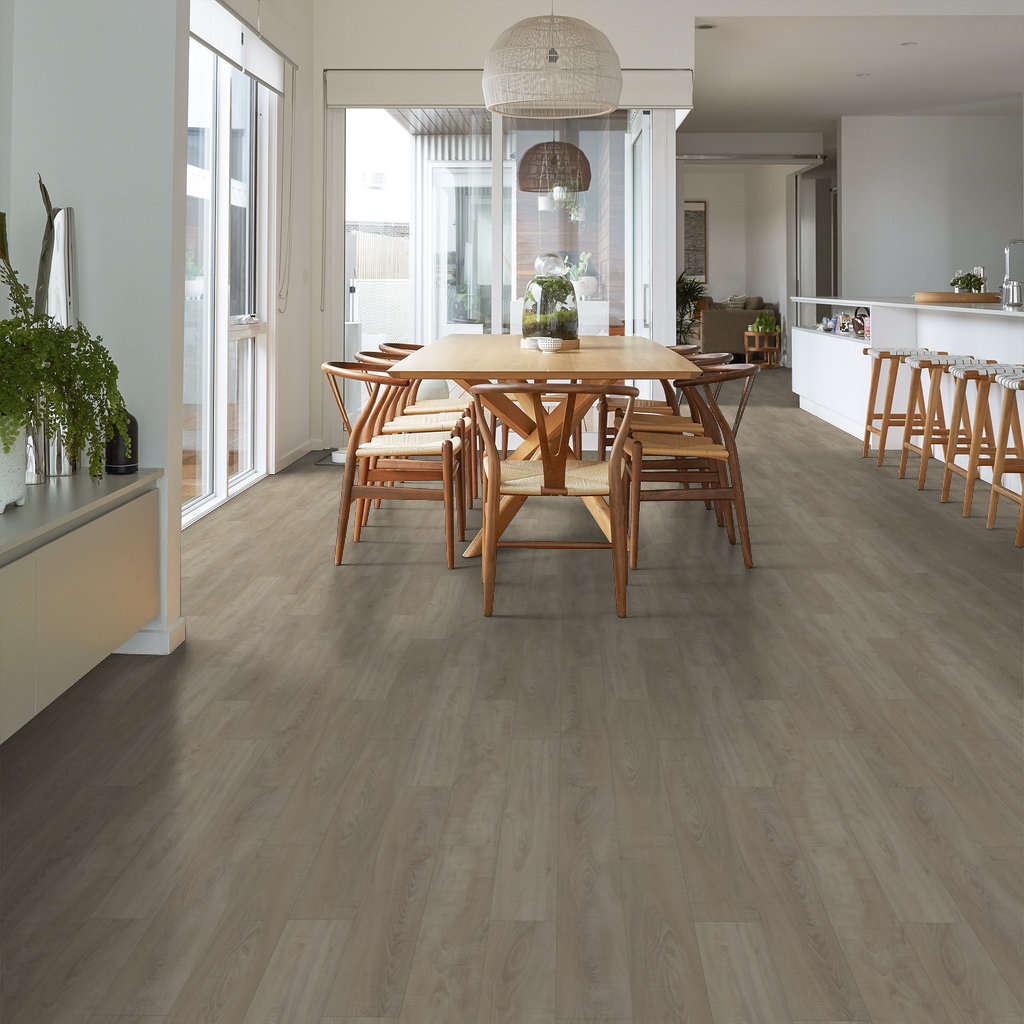 Shaw - Pantheon HD Plus LVP 7 in. x 48 in. - Tufo floor installation