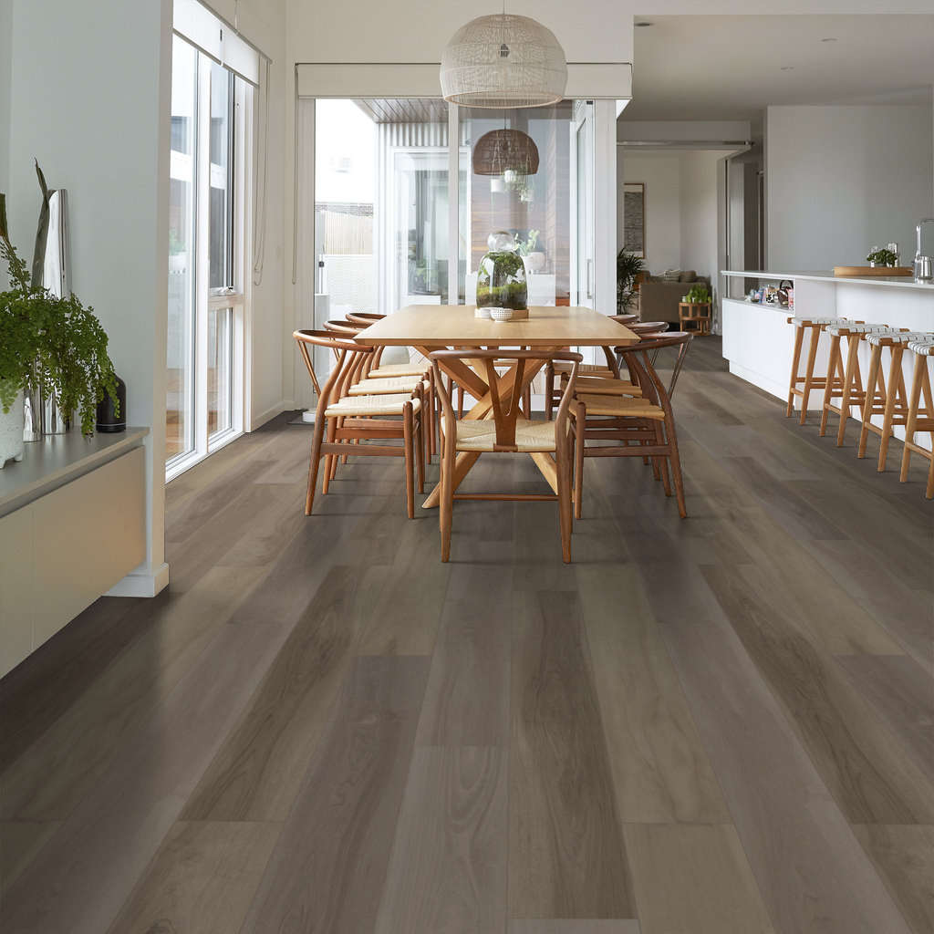 Shaw - Titan HD Plus Platinum LVP 9 in. x 72 in. - Renewed Hickory floor installation