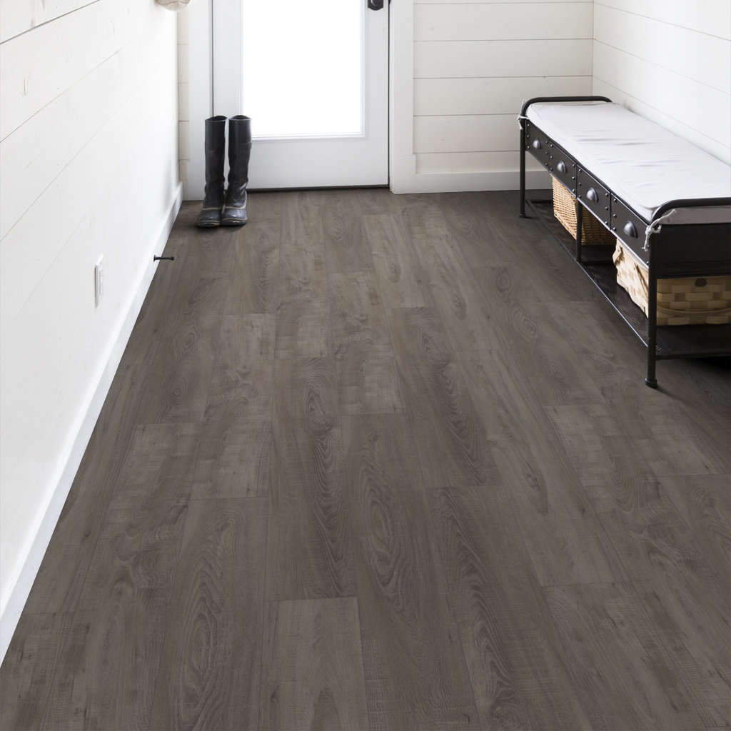 Shaw - Pantheon HD Plus LVP 7 in. x 48 in. - Temporale floor installation