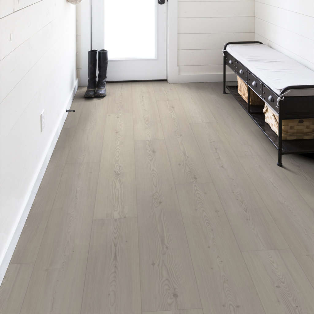 Shaw - Ascent LVP 9 in. x 72 in. - Alpine floor installation