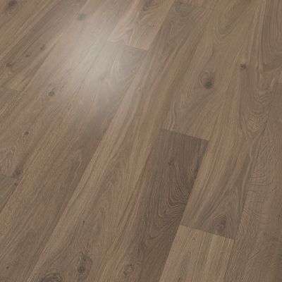 Mohawk - RevWood Select | Gardenia Lake Laminate - Acorn Oak Angled
