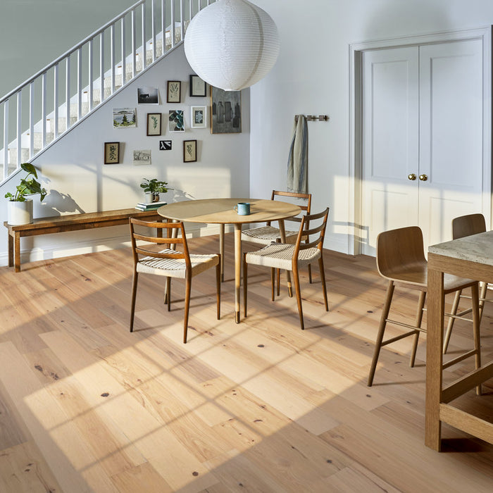 Anderson Tuftex Hardwood - Imperial Pecan - Engineered Hickory Hardwood - Linen floor installation