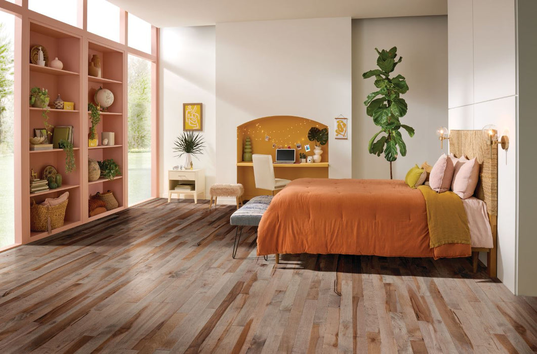 Hartco - Prime Harvest Maple Solid Hardwood - Wild Truffle 3.25" - Low Gloss Installed