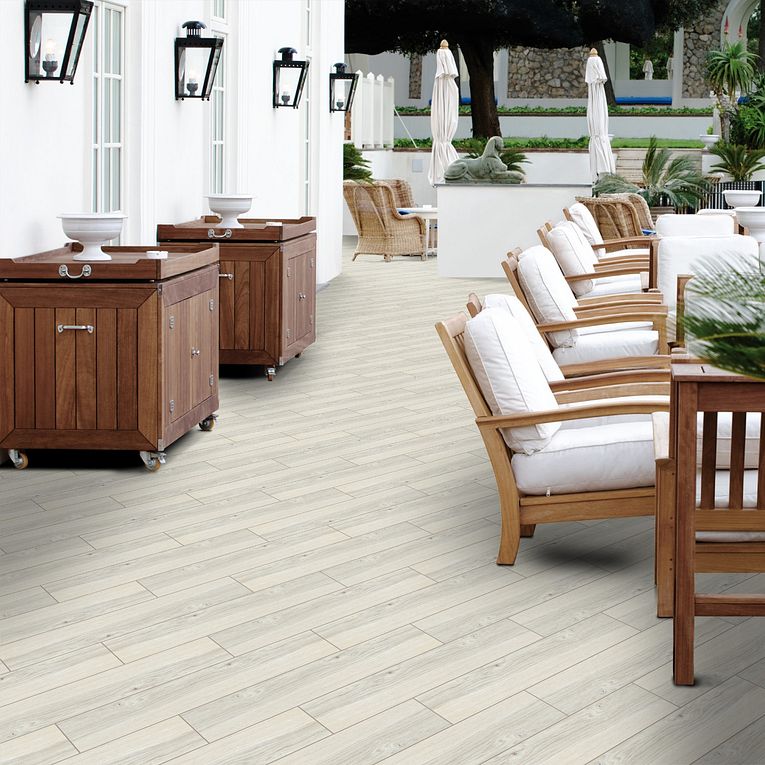 Arizona Tile - Aequa Series - 8&quot; x 32&quot; R11 Anti Slip Porcelain Tile - Nix floor installation