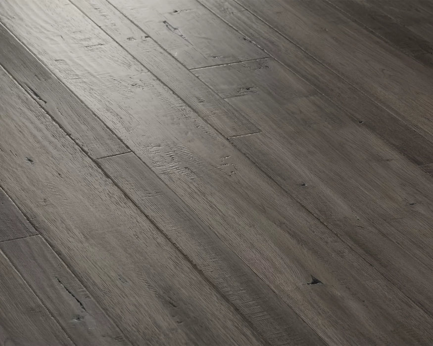 LW Flooring - Sonoma Valley - 3" & 7.5" x 82 5/8" RL - Engineered Hardwood - Amarone Close View