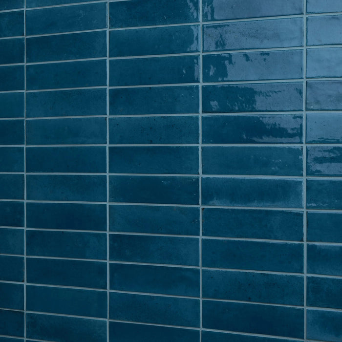 Daltile - Remedy - 2 in. x 10 in. Glazed Porcelain Tile - Oasis RD28 Installed