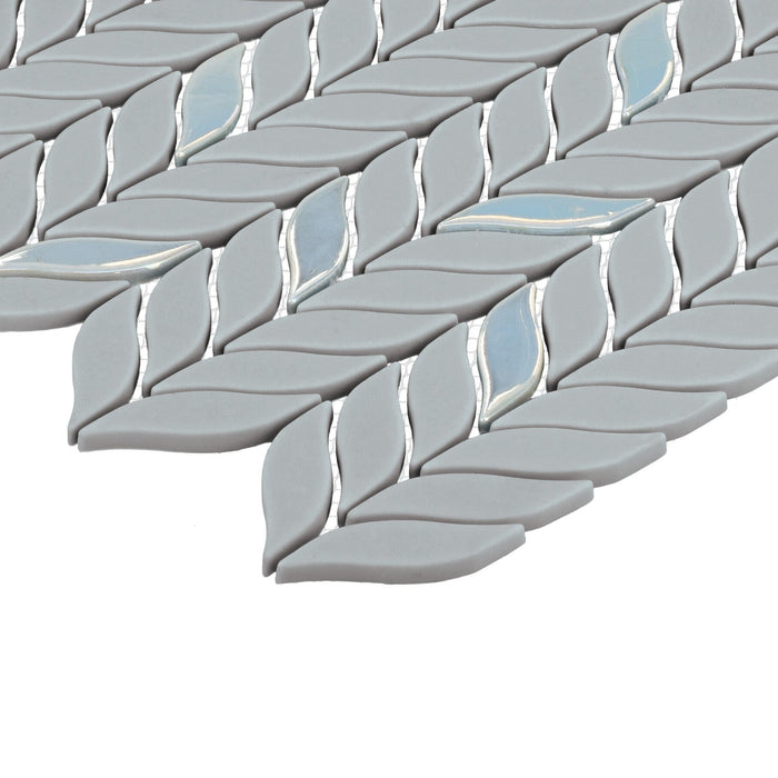 Daltile - Starcastle Glass Leaf Mosaic - Wonderstar Close View
