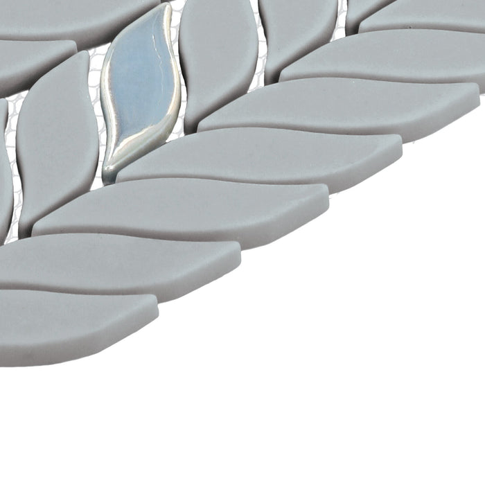 Daltile - Starcastle Glass Leaf Mosaic - Wonderstar Edge View