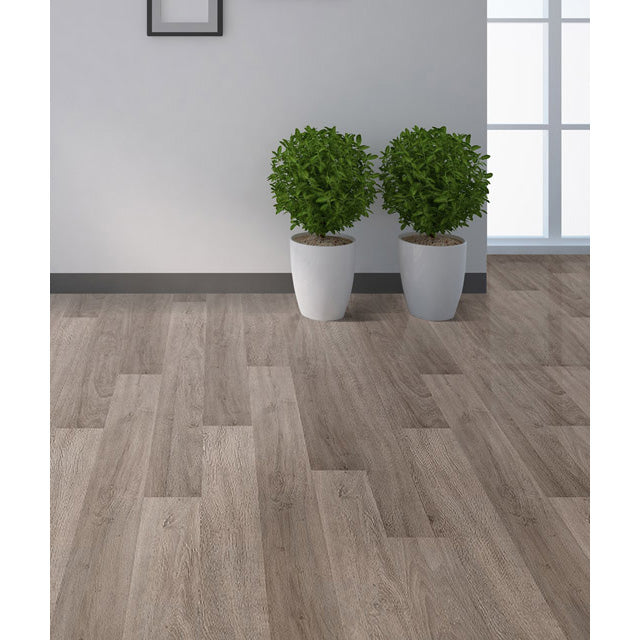 Eagle Creek - Sinclair Collection - WPC Luxury Vinyl Plank - Silver Spur Oak Room Scene