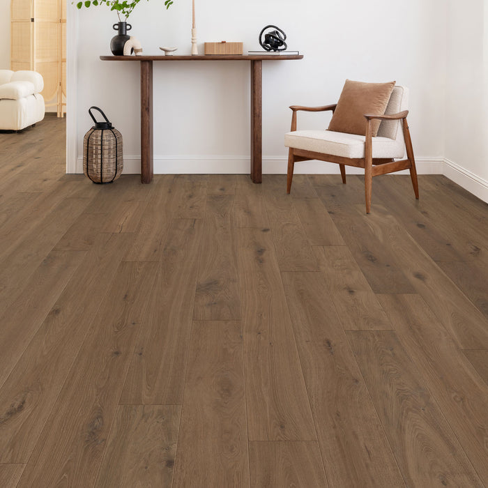 Eagle Creek - Artisan Benchmark Collection - Engineered Hardwood - Thistle Room Scene