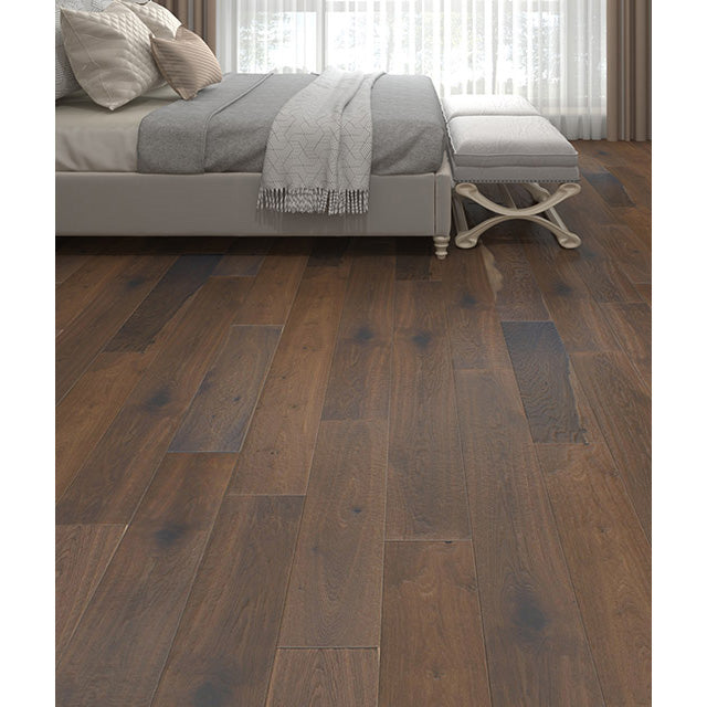 Eagle Creek - Regal Collection - Engineered Hardwood - Akita Room Scene