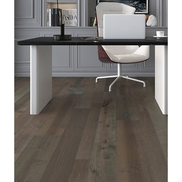Eagle Creek - Regal Collection - Engineered Hardwood - Geneva Room Scene