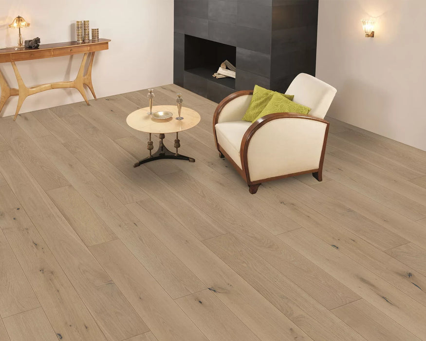 LW Flooring - Vintage Elegance - 7.5" x 74 3/4" - Engineered Hardwood - Emilia Installed