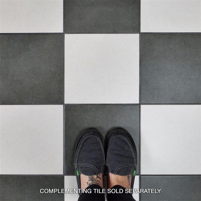 SomerTile - Vintage 10" x 10" Porcelain Hex Tile - Blanco floor installation