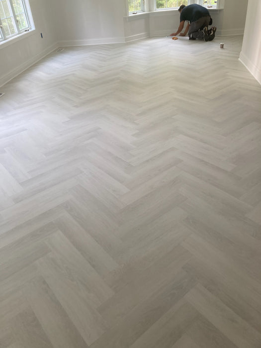 Floors 2000 - Lenox Peak Collection 5 in. x 24 in. Luxury Vinyl - Blanca Installation