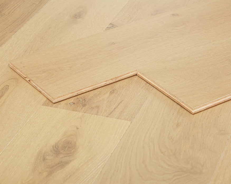 LW Flooring - Renaissance - 7.5" x 74 3/4" RL - Engineered Hardwood - Haenna Edge View