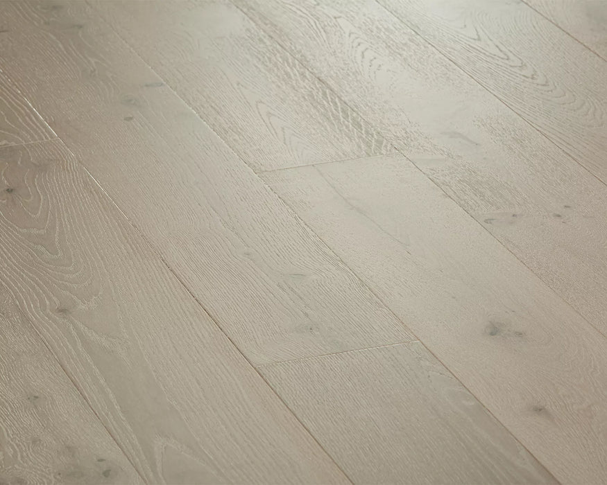 LW Flooring - Renaissance - 7.5" x 74 3/4" RL - Engineered Hardwood - Jenne Close View