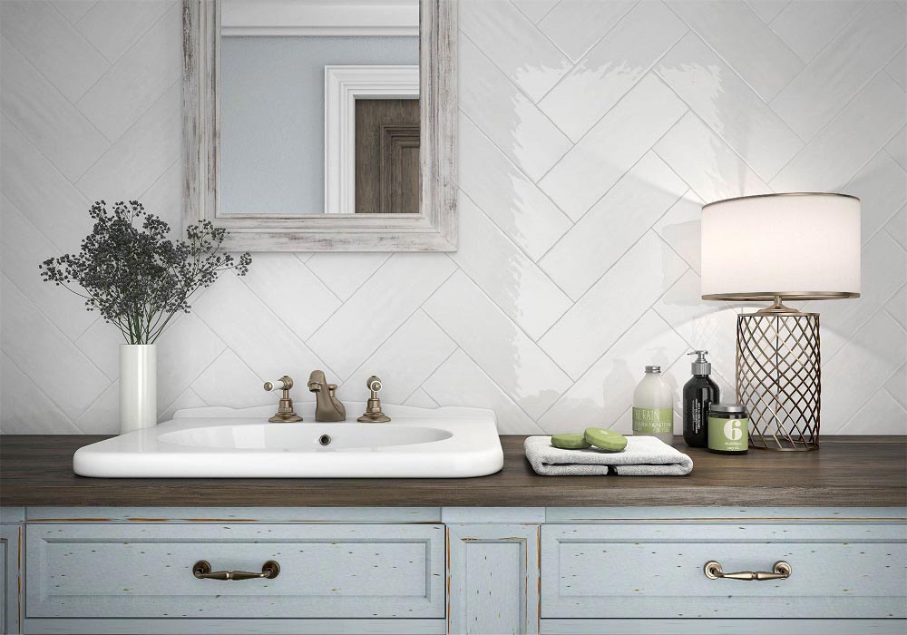 Mayolica - Madison Collection - 5 in. x 14 in. - Ceramic Tile - Blanco Installed