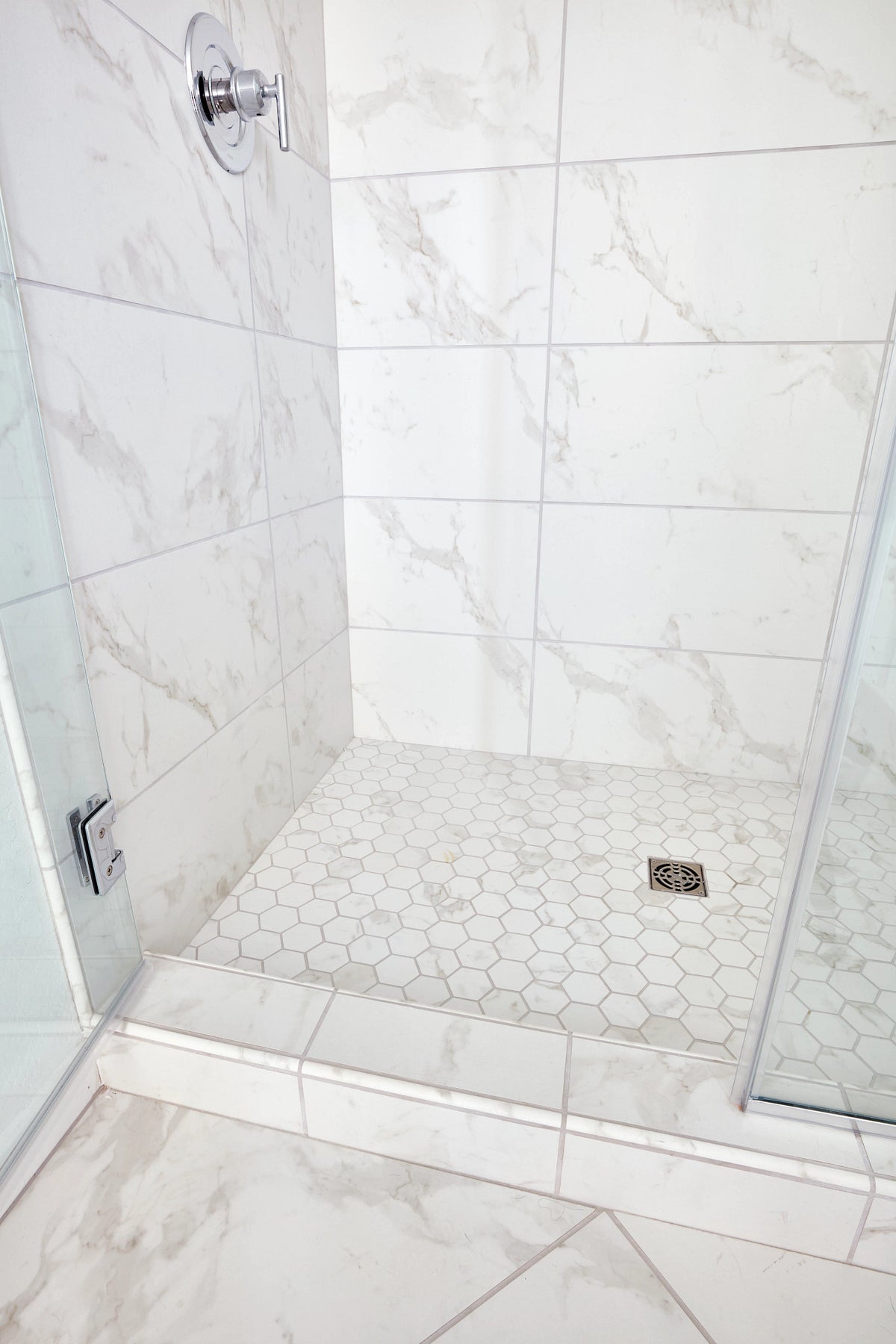 Arizona Tile - Themar Series - 12&quot; x 24&quot; Rectified Matte Porcelain Tile - Venato Gold - Shower Install