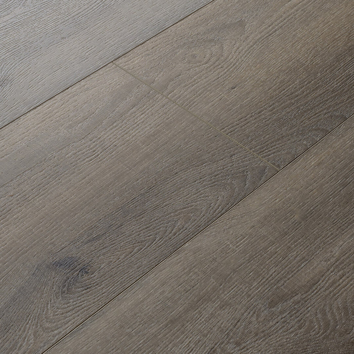 The Innova Collection - 9 in. x 60 in. SPC Luxury Vinyl - Kings Canyon Oak Angled