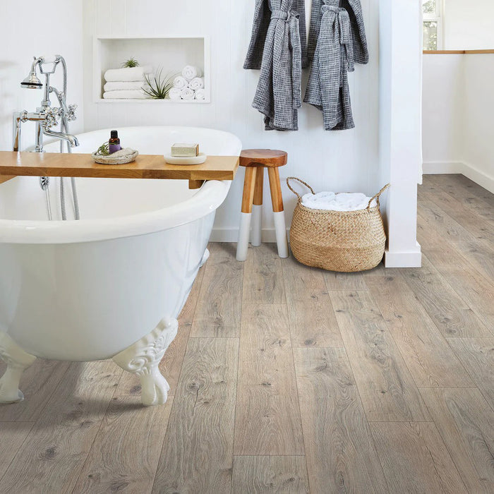 Prestige by BPI - Croft Oak Laminate - Ludin