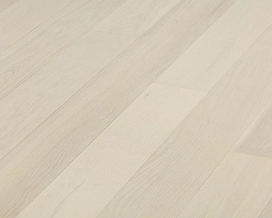 LW Flooring - French Impressions - 7" x 71" - Engineered Hardwood - Renoir Close View