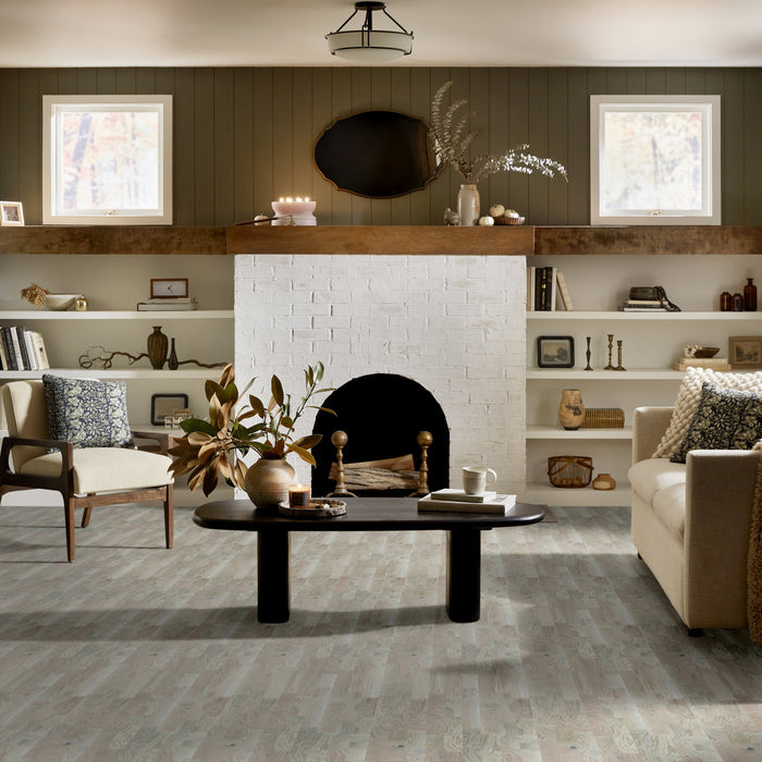 Shaw - Villa Hardwood SW705 - Quartz Room Scene