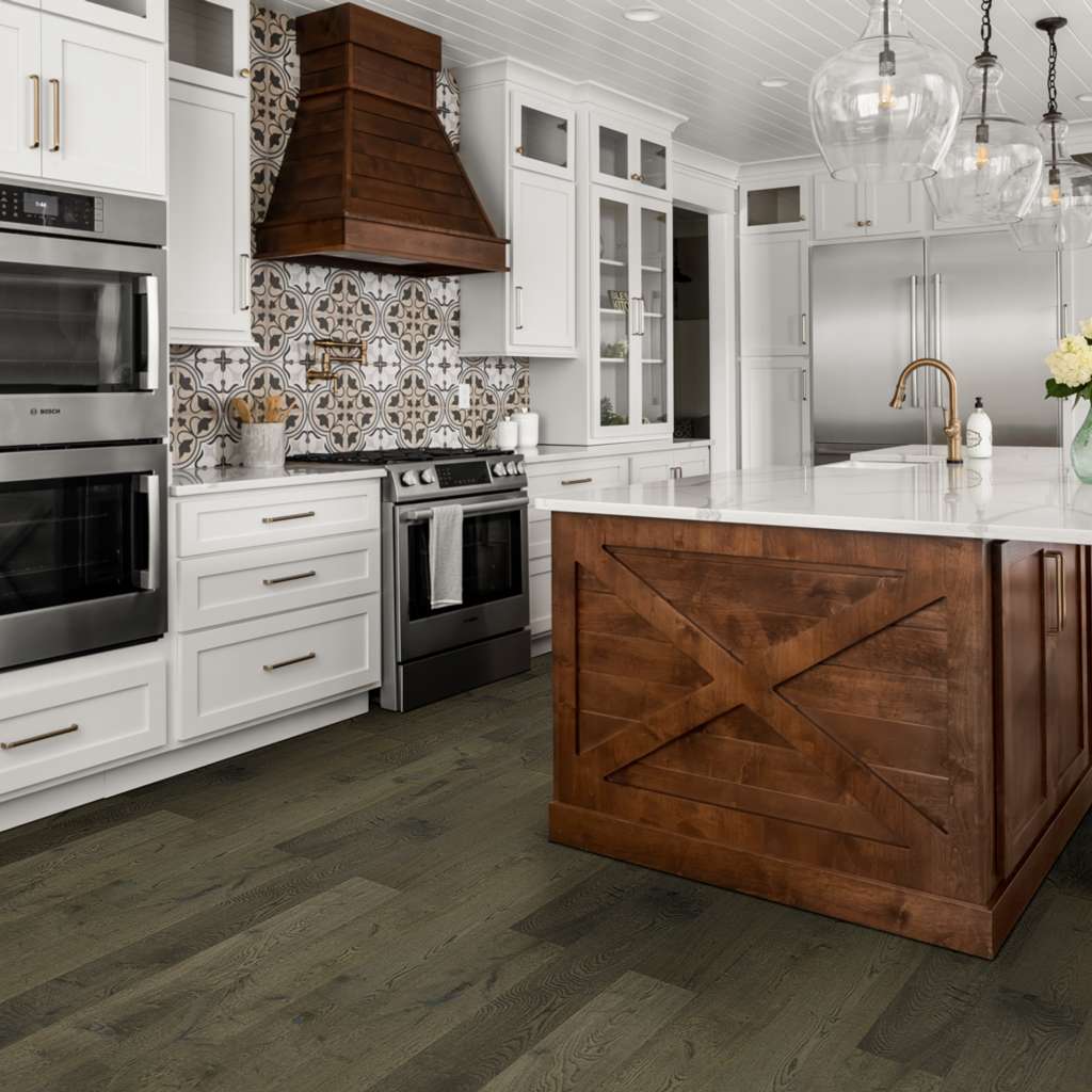 Shaw - Castlewood Oak Hardwood - 00508 Armory