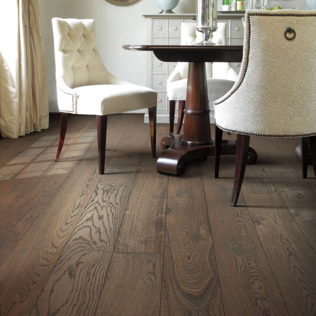 Shaw - Castlewood Oak Hardwood - 00533 Arrow