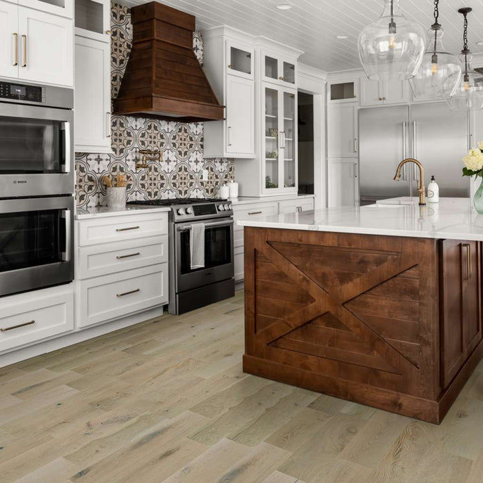 Shaw - Castlewood Oak Hardwood - 01070 Renaissance