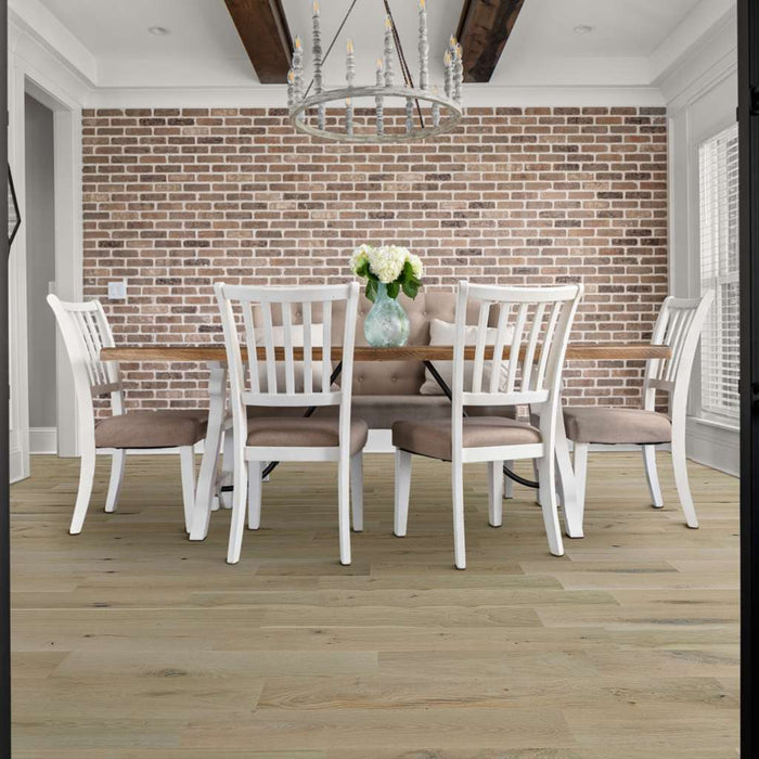 Shaw - Castlewood Oak Hardwood - 01070 Renaissance