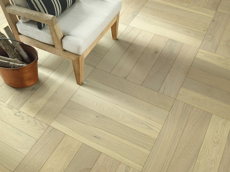 Shaw - Fifth Avenue Oak Hardwood SW663 - Carnegie Installed