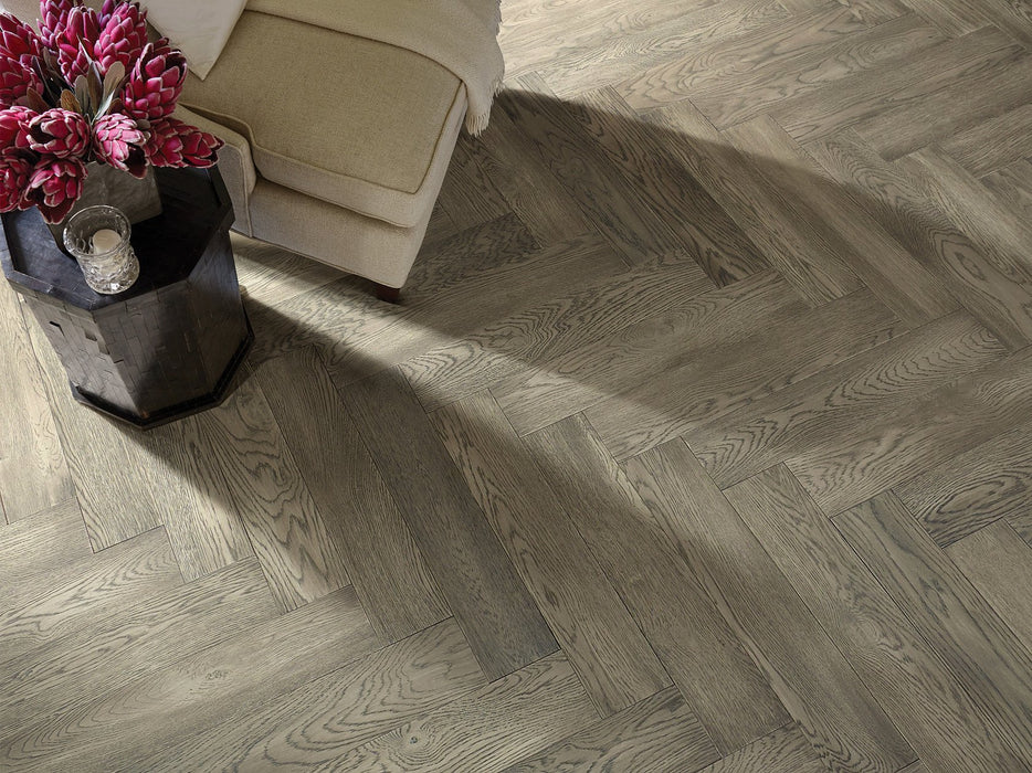 Shaw - Fifth Avenue Oak Hardwood SW663 - Roosevelt Installed
