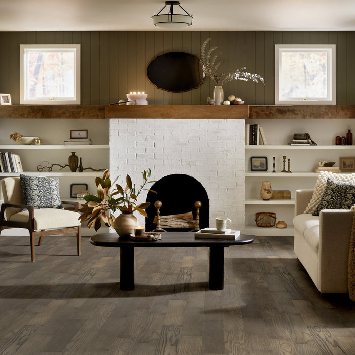 Shaw - Fifth Avenue Oak Hardwood SW663 - Roosevelt Room Scene