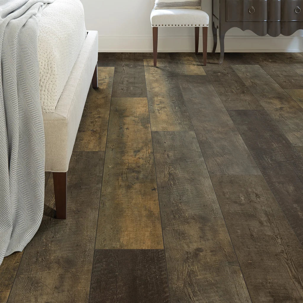 Shaw - Titan HD Plus Platinum LVP 9 in. x 72 in. - Timeless Barnbo floor installation