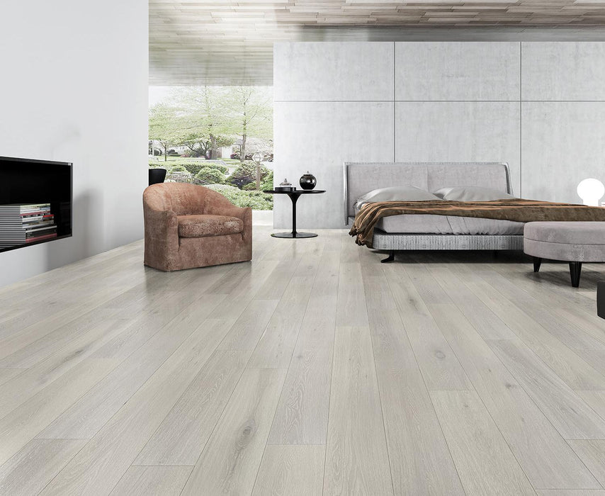 Tesoro - NaturaLux - 7.5 in. x 74 in. Engineered Hardwood - Pickle Oak Installed