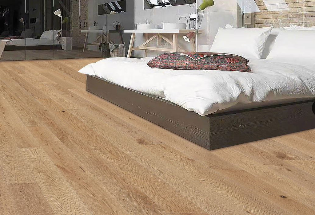 Echelon Flooring - Reserve Oak Collection - 7.5 in. x 74.8 in. Engineered Hardwood - Spyglass Room Scene