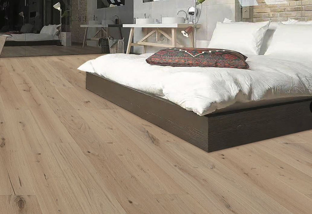 Echelon Flooring - Vantage Oak Collection - 7.5 in. x 74.8 in. Engineered Hardwood - Pimlico Room Scene
