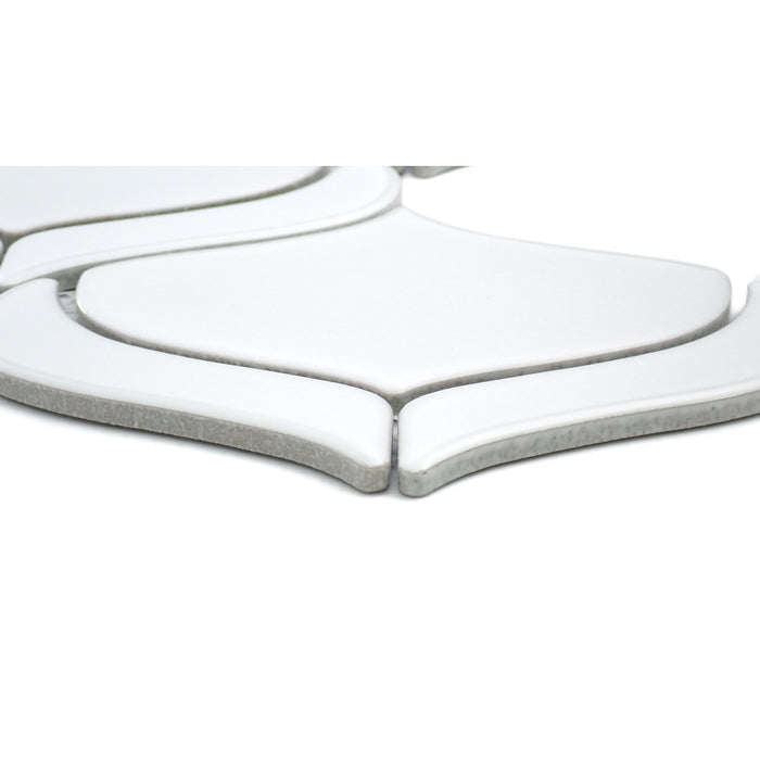 Emser Tile - Mythos™ - 11 in. x 12 in. Ceramic Arabesque Mosaic Wall Tile - White Close View