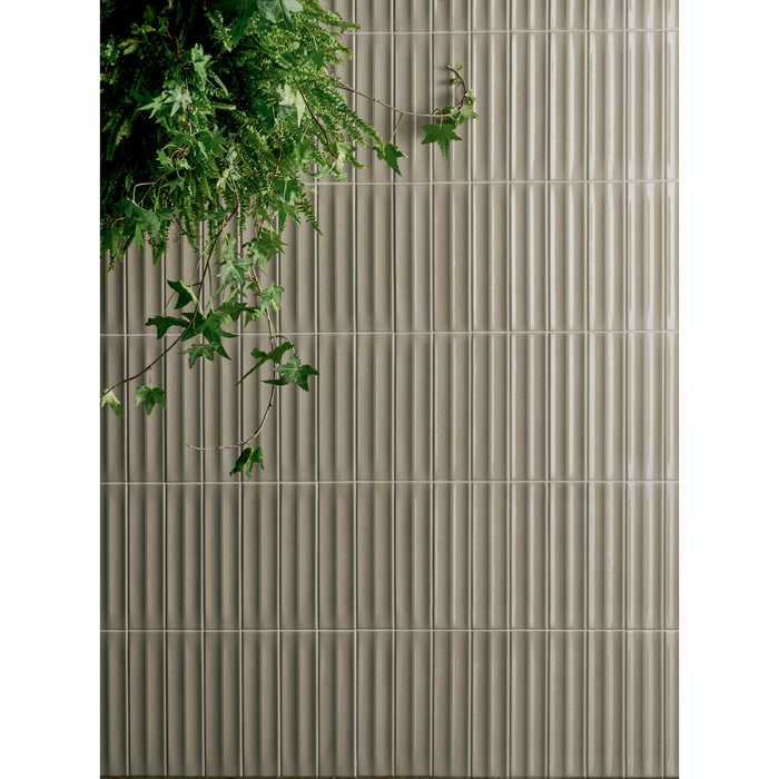 Emser Tile - Etrana - 2" x 9" Glossy Porcelain Wall Tile - Mikra Installed