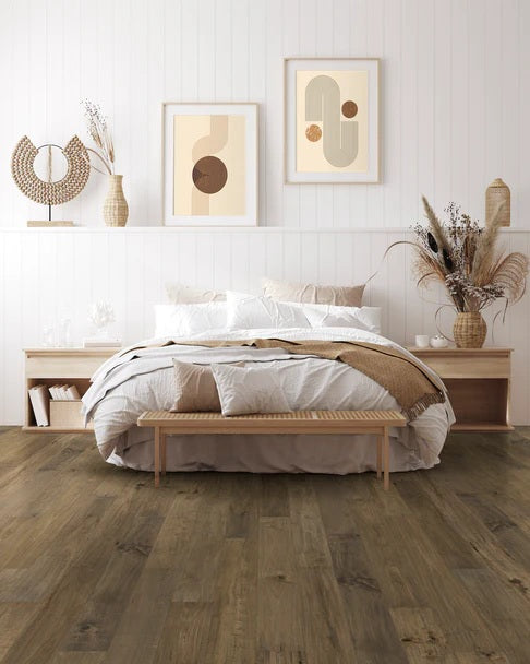 Dixie Home - Pacific Pecan Hardwood - Grindle Pecan floor installation