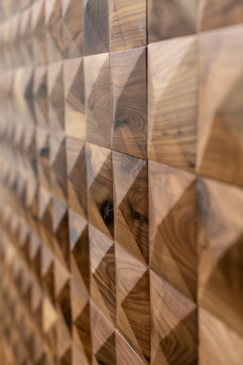 DuChateau - Celestio Legno - Pinnacle Wall Coverings - American Walnut