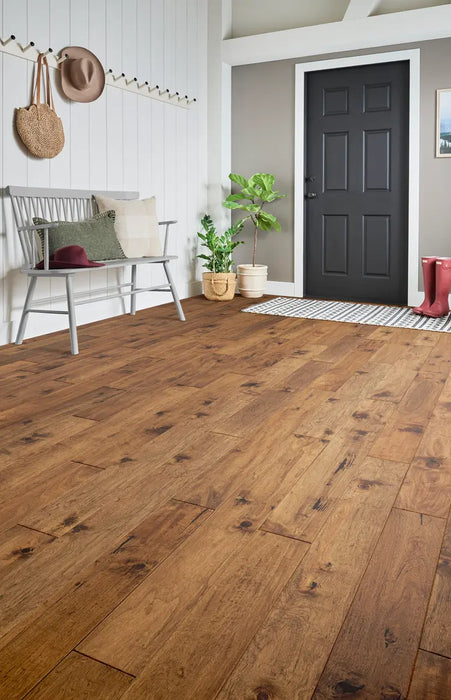 Mannington - Kodiak Collection - 5 in. Engineered Hardwood - Autumn Room Scene